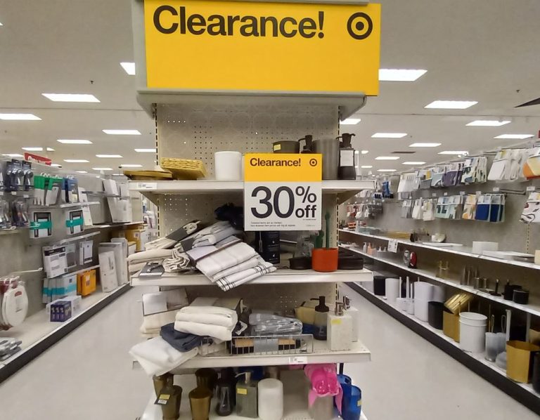 Clearance endcap in home